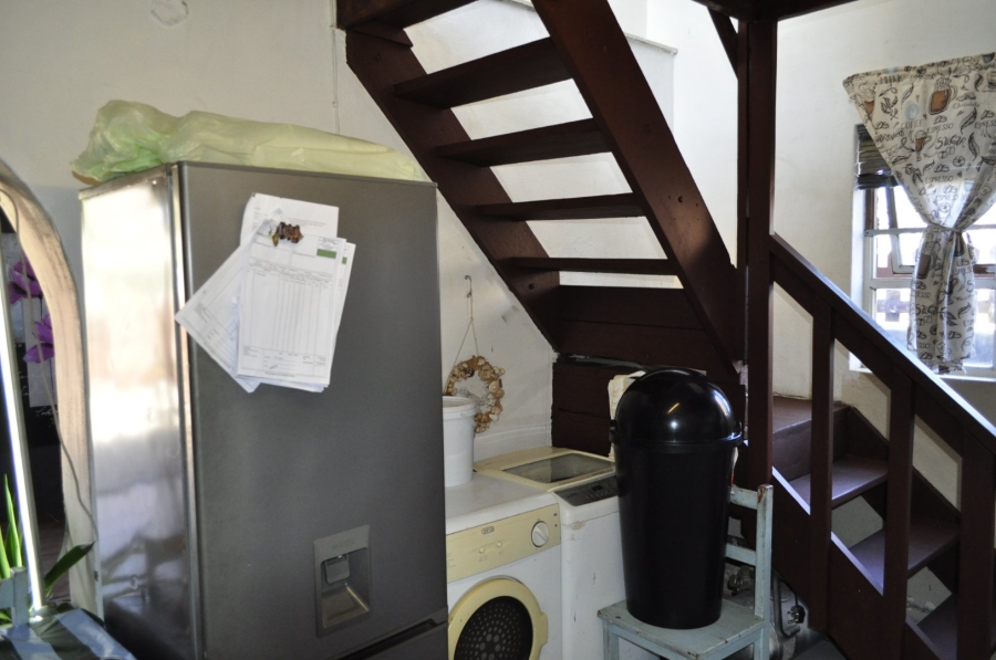 6 Bedroom Property for Sale in Wavecrest Eastern Cape